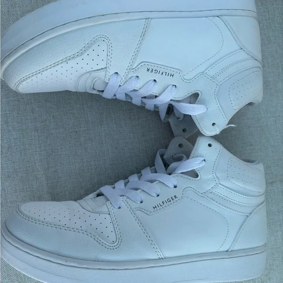 Tommy Hilfiger White Sneakers Modern Style - Picture 5 of 14